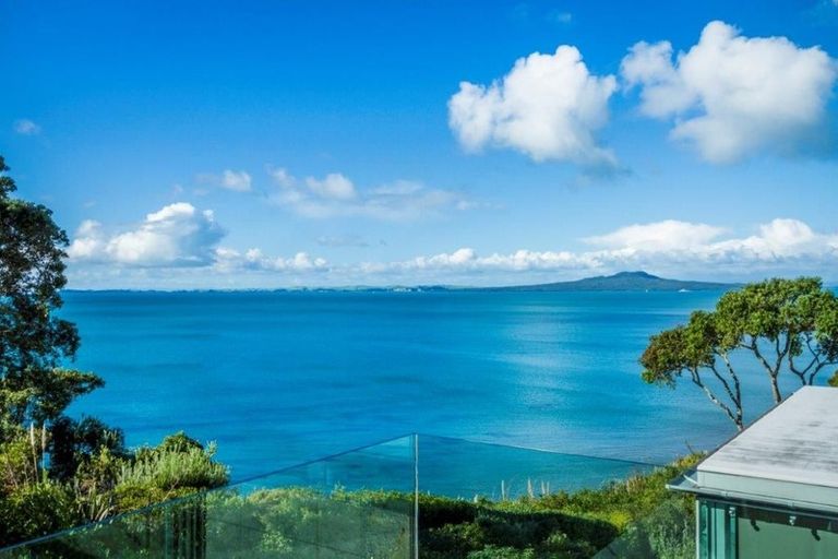 Photo of property in 21 Brighton Terrace, Mairangi Bay, Auckland, 0630