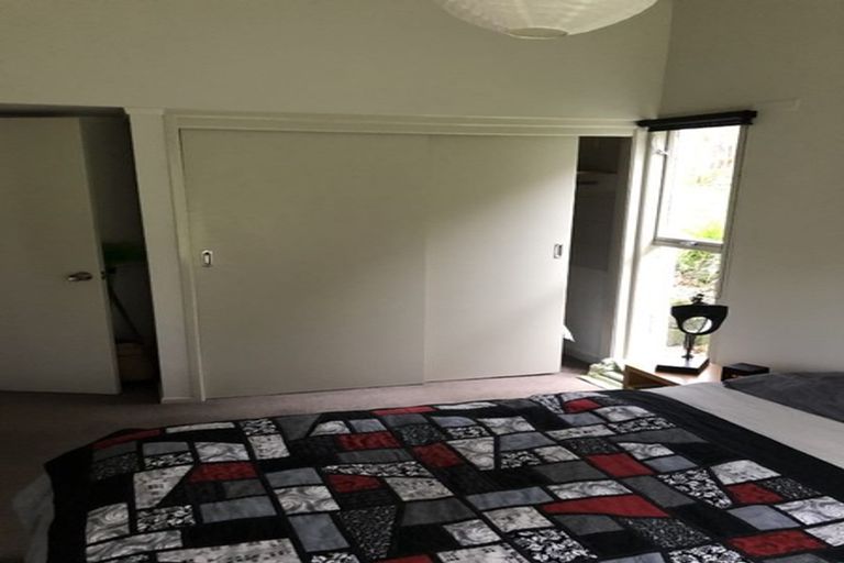 Photo of property in 2/38 Eastglen Road, Glen Eden, Auckland, 0602