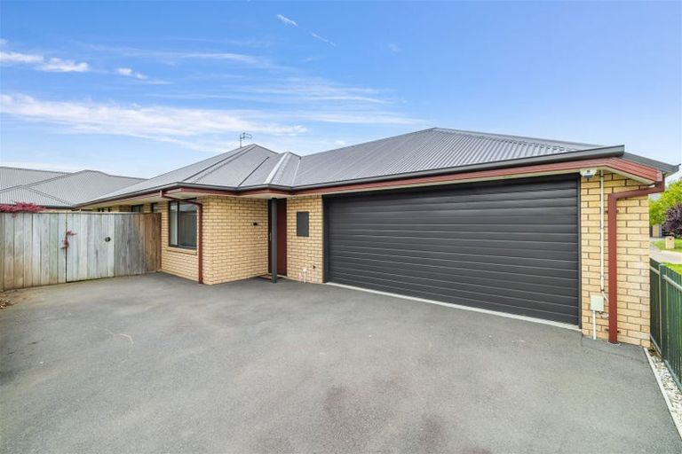 Photo of property in 12 Somerville Crescent, Aidanfield, Christchurch, 8025