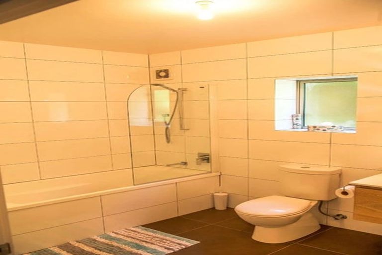 Photo of property in 6 Duncan's Place, Queenstown, 9300