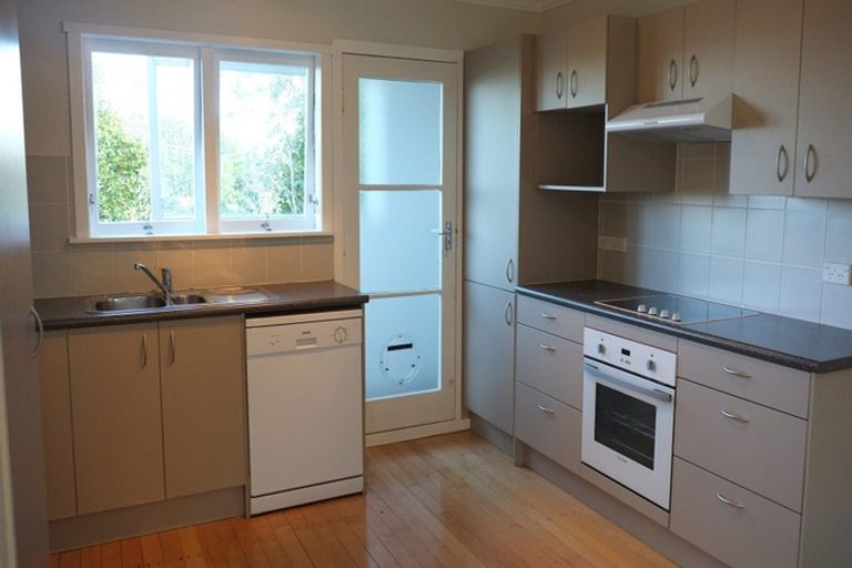 Photo of property in 1/49 Stanley Avenue, Milford, Auckland, 0620