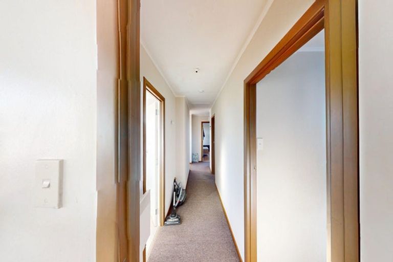 Photo of property in 14 Fergusson Street, Marton, 4710