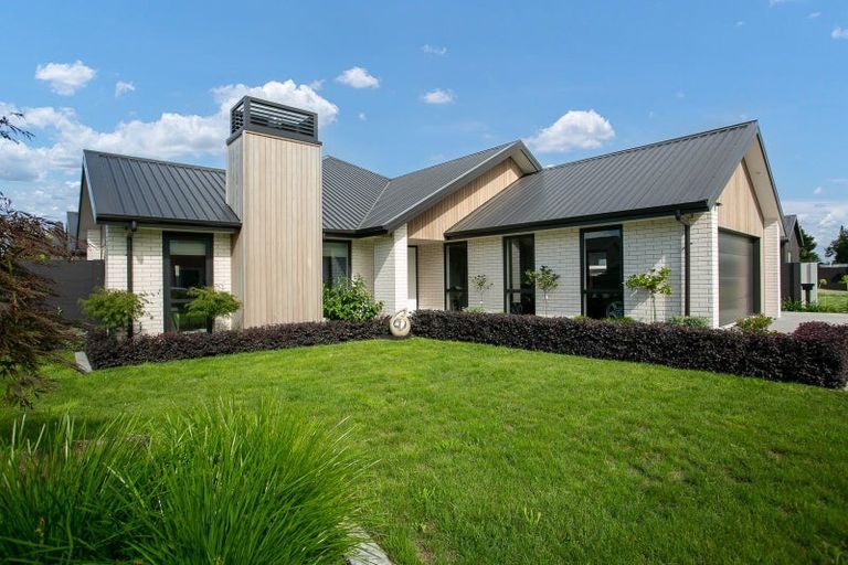 Photo of property in 14 Ruge Court, Cambridge, 3434