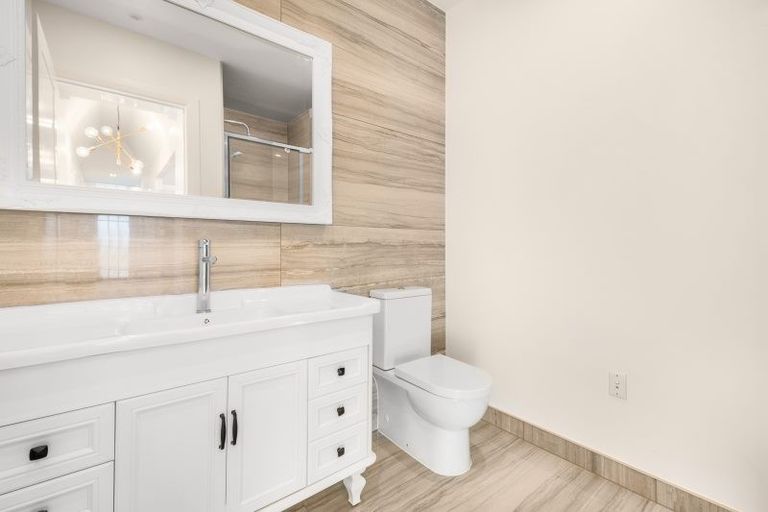 Photo of property in 75 Waimahia Avenue, Weymouth, Auckland, 2103