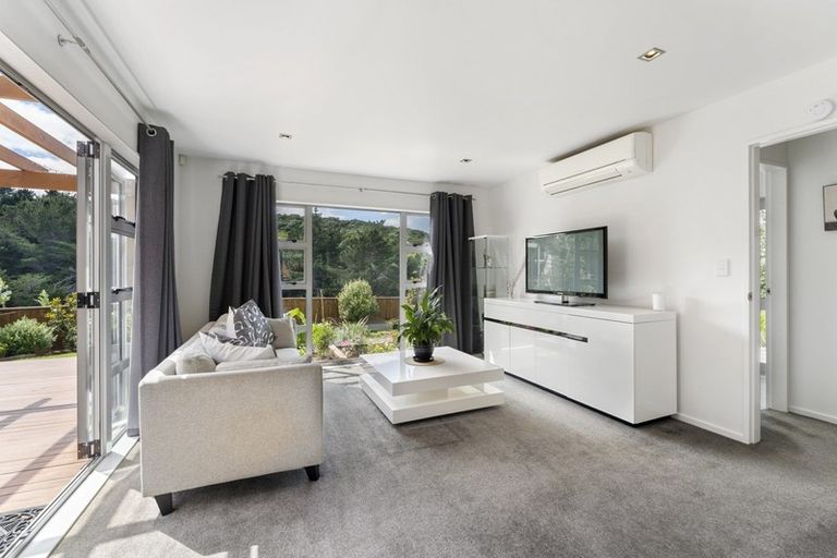 Photo of property in 51 Te Puia Drive, Aotea, Porirua, 5024