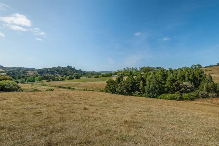 Photo of property in 1245 Kaipara Coast Highway, Kaukapakapa, Warkworth, 0984