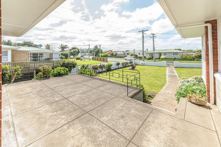 Photo of property in 46 Hadfield Crescent, College Estate, Whanganui, 4500