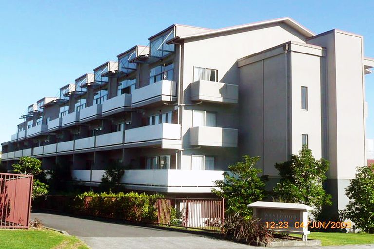 Photo of property in 13c/30 Westward Ho, Glen Eden, Auckland, 0602