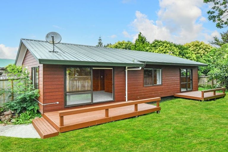 Photo of property in 13a Riserra Drive, Ranui, Auckland, 0612