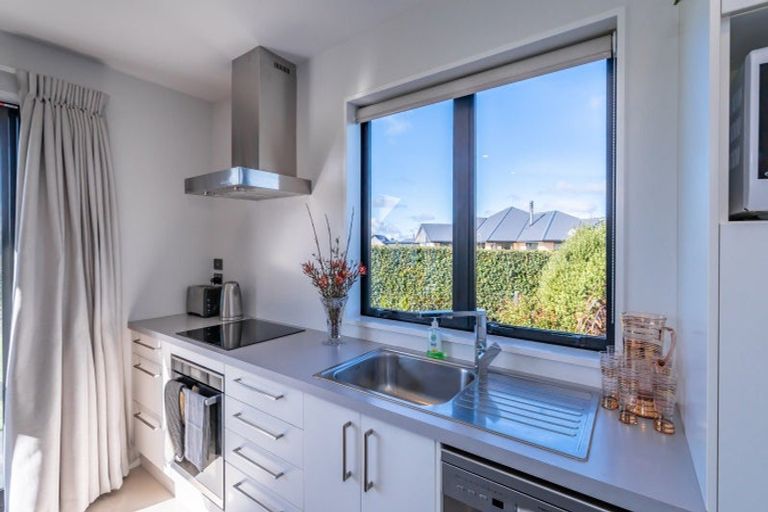 Photo of property in 14 Landsborough Drive, Darfield, 7571