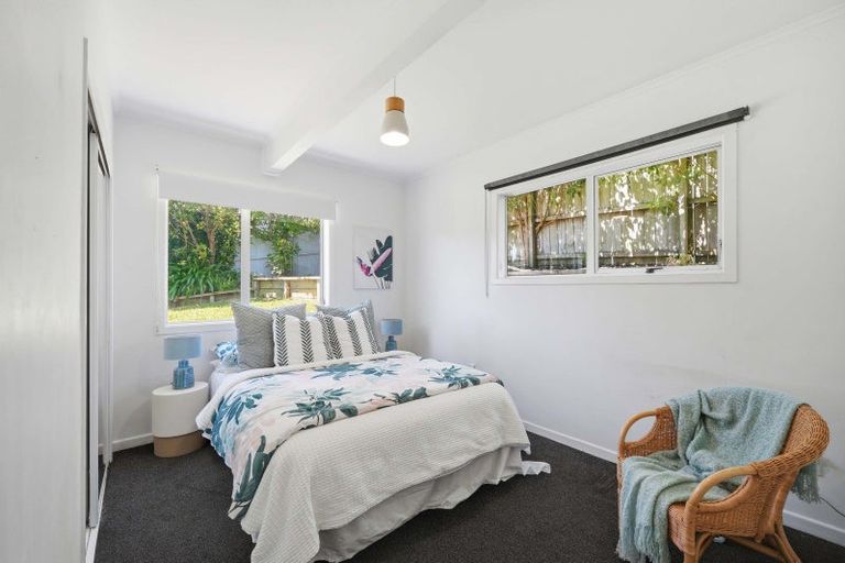 Photo of property in 1/22 Rothesay Bay Road, Rothesay Bay, Auckland, 0630