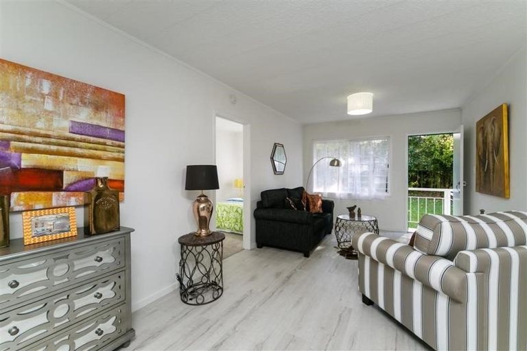Photo of property in 11/66 Astley Avenue, New Lynn, Auckland, 0600
