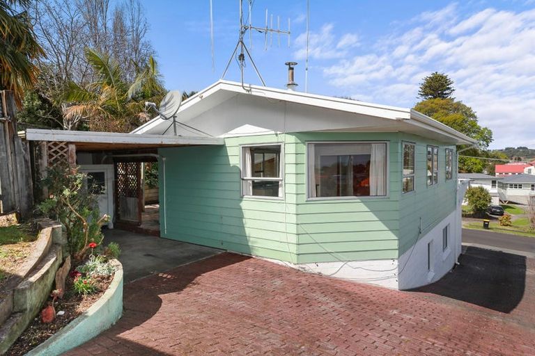 Photo of property in 107a Brunton Crescent, Thames, 3500