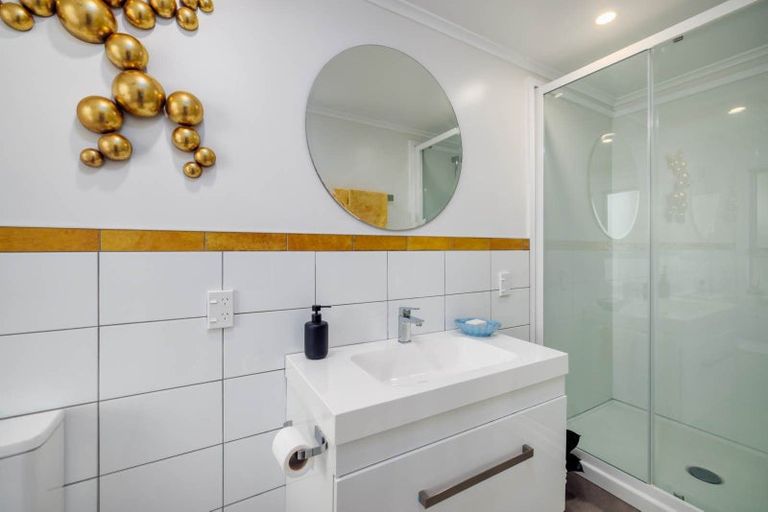 Photo of property in 22 Riverview Road, Kerikeri, 0230