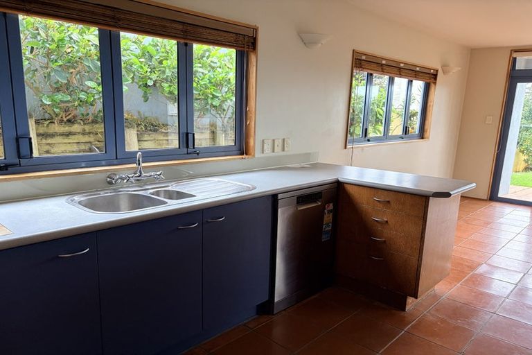Photo of property in 1/83 East Coast Road, Castor Bay, Auckland, 0620