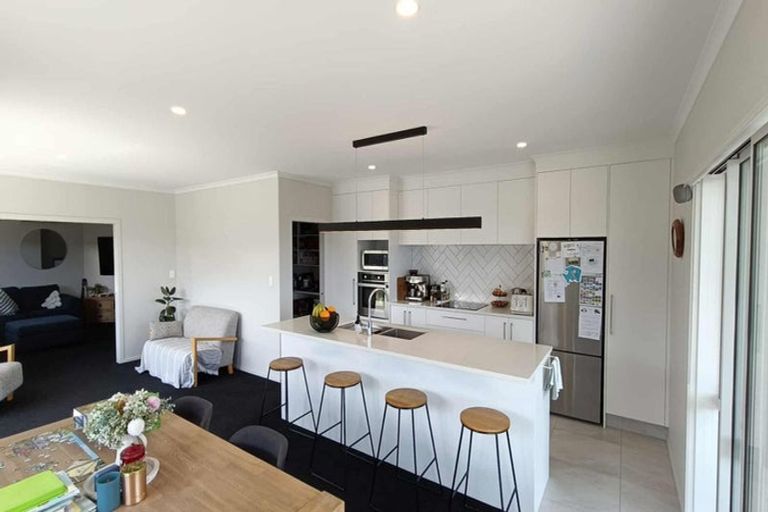 Photo of property in 24 Kahawai Place, Omokoroa, 3114