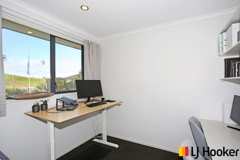 Photo of property in 26 Helenslee Road, Pokeno, 2402