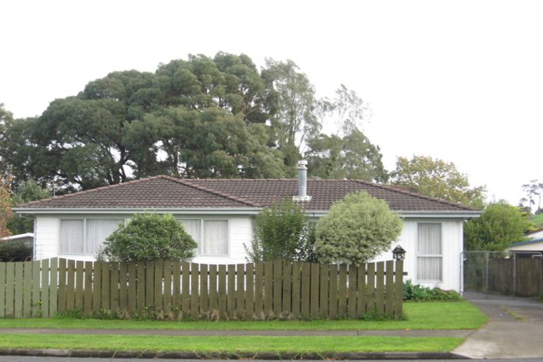 Photo of property in 365 Bucklands Beach Road, Bucklands Beach, Auckland, 2012
