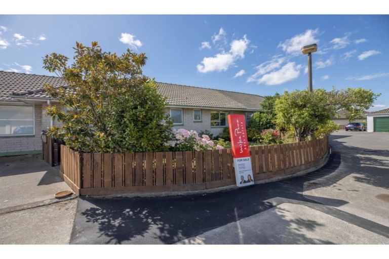 Photo of property in 11 Woolston Court, Woolston, Christchurch, 8023