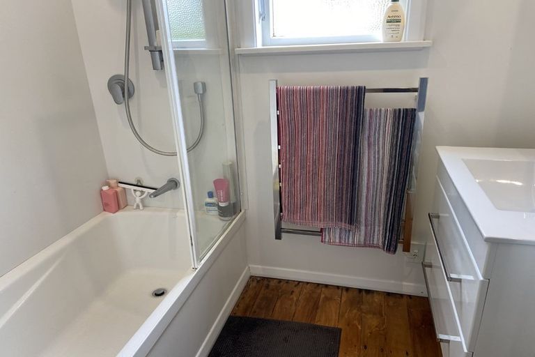 Photo of property in 46 Bould Street, Johnsonville, Wellington, 6037