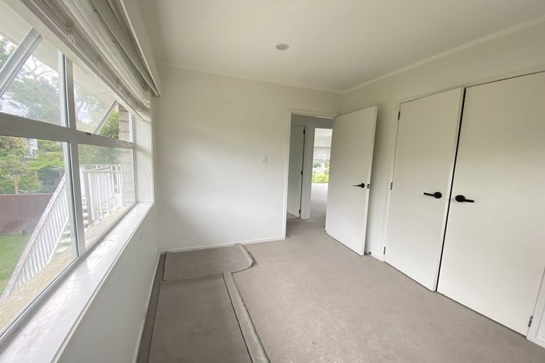 Photo of property in 1/36 Sandiacre Way, Browns Bay, Auckland, 0630