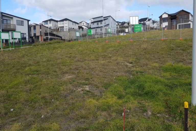 Photo of property in 6 Flotilla Place, Long Bay, Auckland, 0630