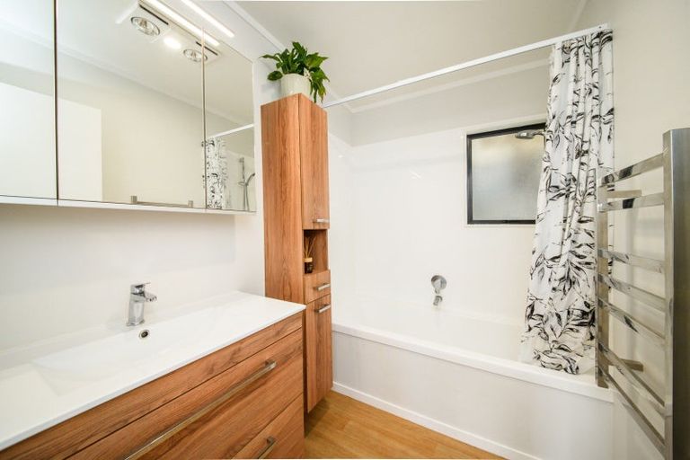 Photo of property in 3a Lytton Street, Feilding, 4702