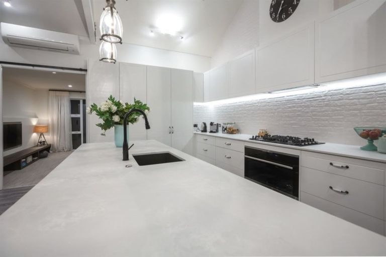 Photo of property in 195 Navigation Drive, Whitby, Porirua, 5024