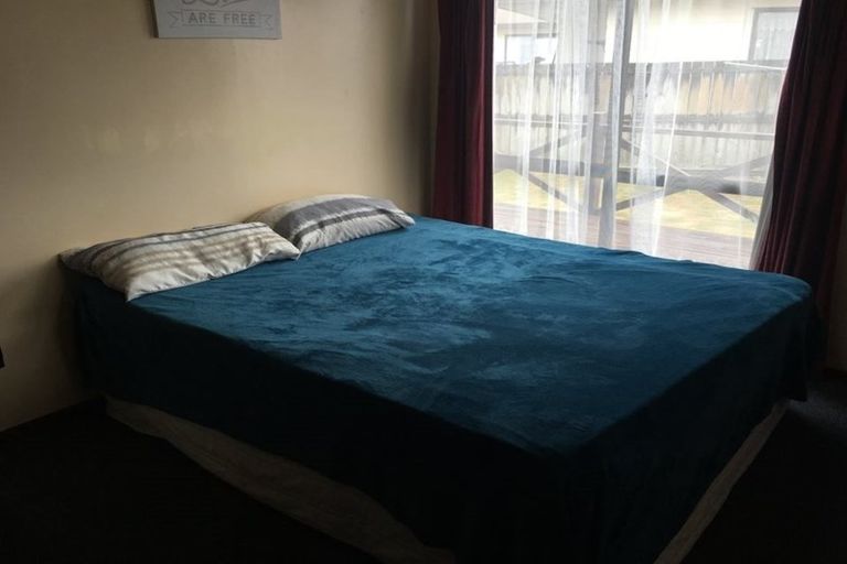 Photo of property in 180 Old Wairoa Road, Papakura, 2110