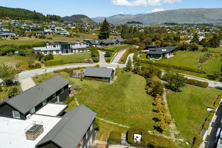 Photo of property in 38 Ridgecrest, Wanaka, 9305