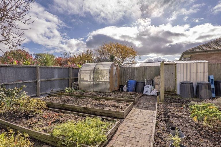 Photo of property in 3 Mulberry Place, Redwood, Christchurch, 8051