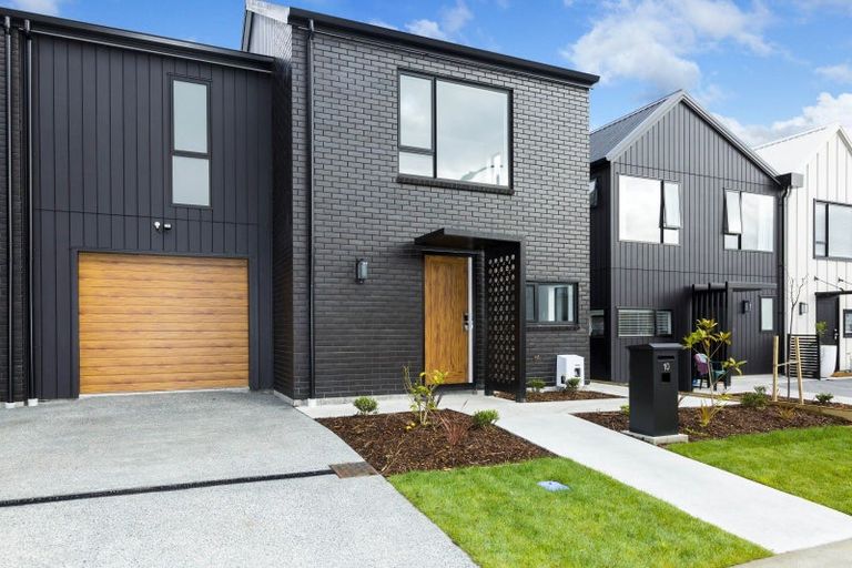 Photo of property in 10 Don Money Street, Wallaceville, Upper Hutt, 5018
