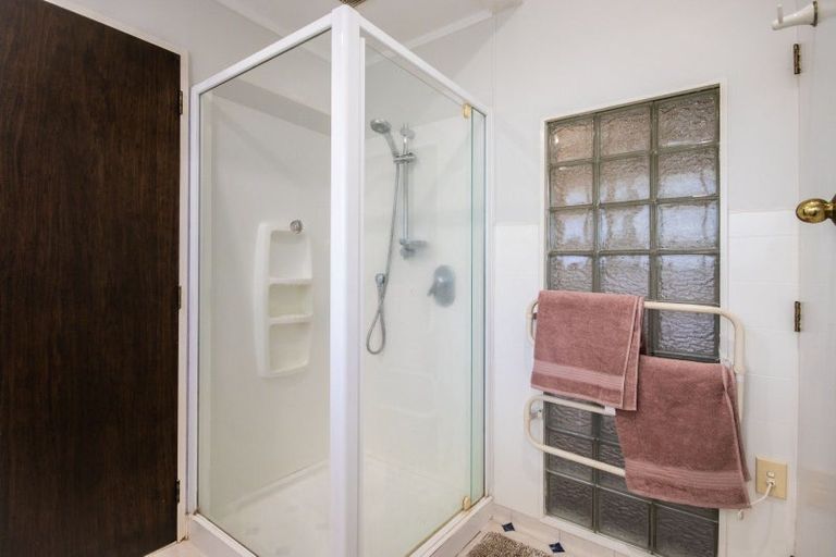 Photo of property in 9 Papawai Place, Milson, Palmerston North, 4414