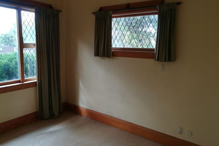 Photo of property in 1/10 Gamblins Road, Saint Martins, Christchurch, 8022