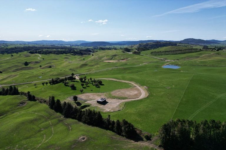 Photo of property in 1551 Poihipi Road, Oruanui, 3377