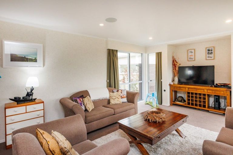 Photo of property in 4 Anaru Place, Awapuni, Palmerston North, 4412
