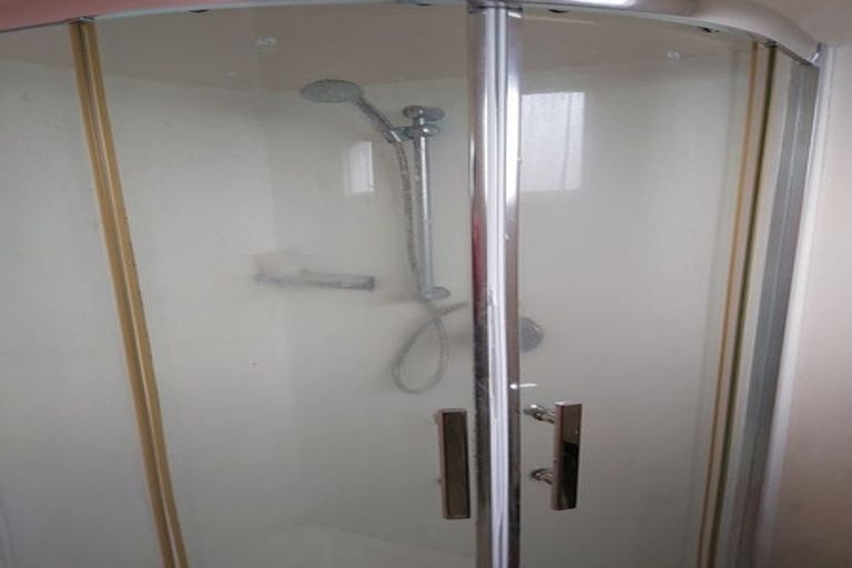 Photo of property in 85 Bruce Road, Glenfield, Auckland, 0629