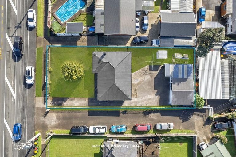 Photo of property in 97 Tidal Road, Mangere, Auckland, 2022