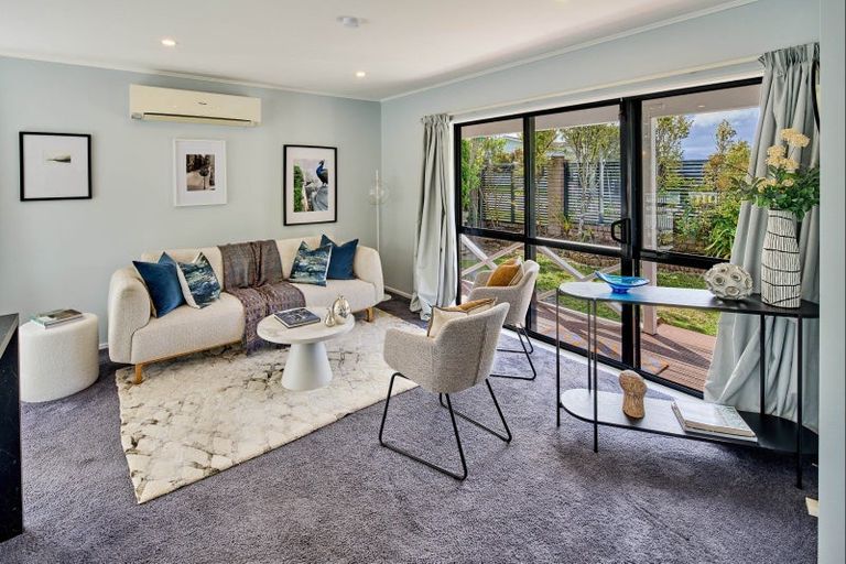 Photo of property in 301 Maungaraki Road, Maungaraki, Lower Hutt, 5010