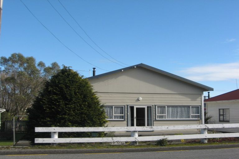 Photo of property in 142 Bright Street, Cobden, Greymouth, 7802