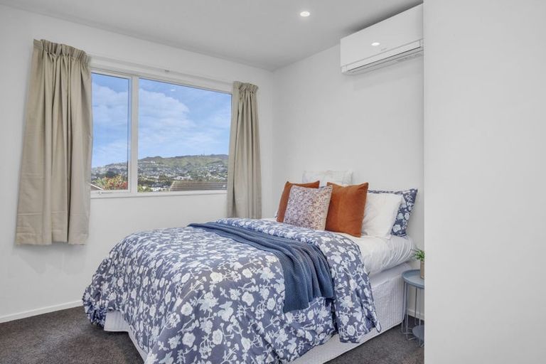 Photo of property in 27a Dominica Crescent, Grenada Village, Wellington, 6037