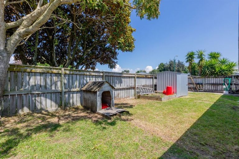 Photo of property in 11 Checketts Place, Papamoa Beach, Papamoa, 3118