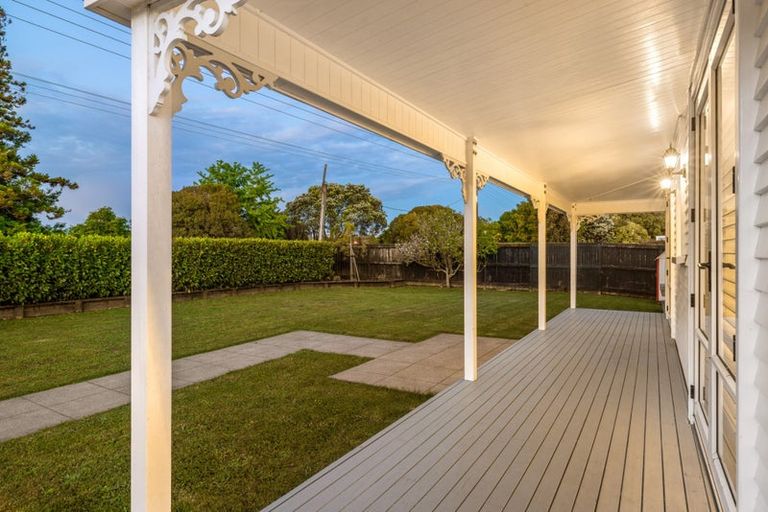 Photo of property in 100 Pukekohe East Road, Pukekohe, 2677