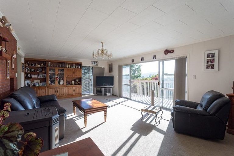 Photo of property in 58 Burns Lane, Kumeu, 0892