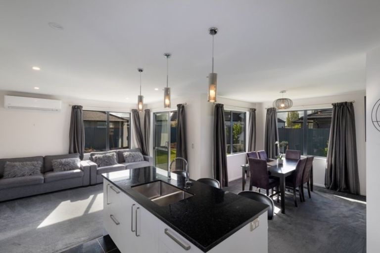 Photo of property in 43 Makawe Roa Street, Marshland, Christchurch, 8083