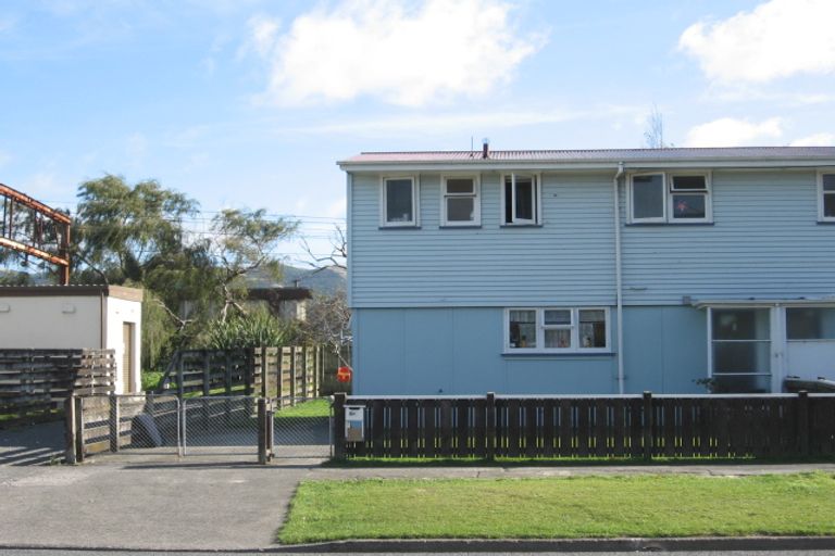 Photo of property in 409 Cambridge Terrace, Naenae, Lower Hutt, 5011