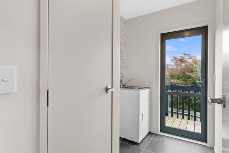 Photo of property in 10 Weka Street, Mangawhai, 0505