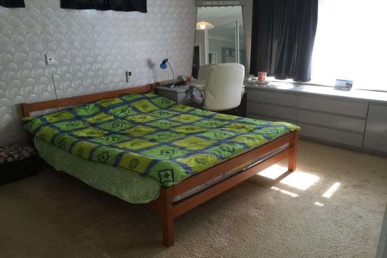 Photo of property in 17 Greenhill Crescent, Pakuranga, Auckland, 2010