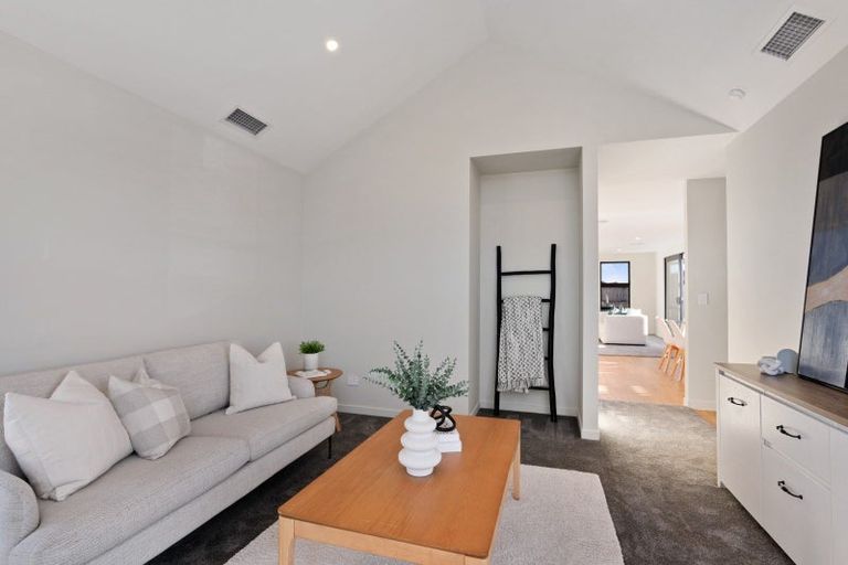 Photo of property in 28 Blue Jacket Drive, Halswell, Christchurch, 8025