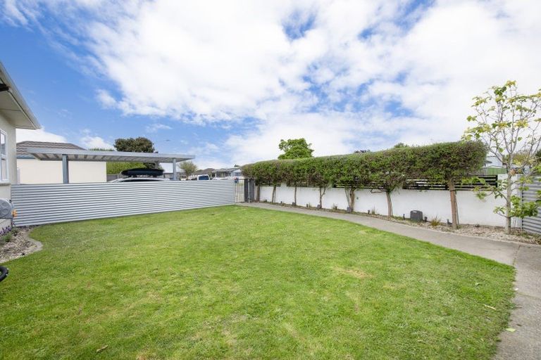 Photo of property in 19 Harpham Street, Taradale, Napier, 4112